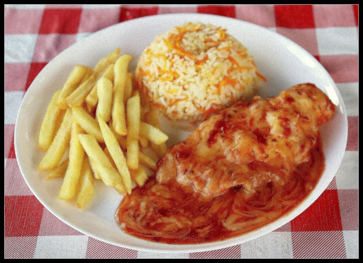 Inn E Restaurante H *